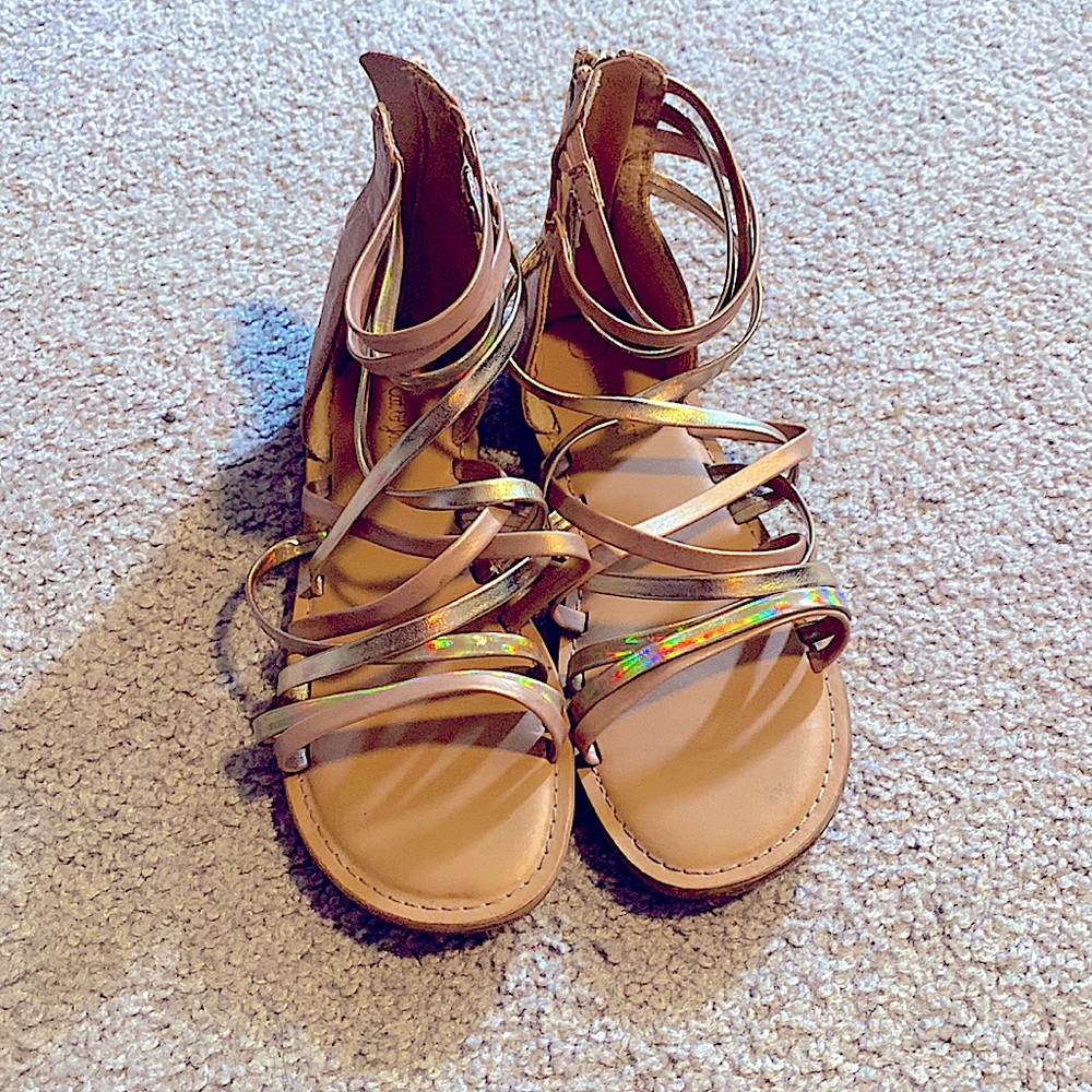 Girls sandals